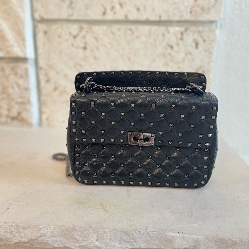 Valentino
Craquele Nappa Medium Rockstud Spike Shoulder Bag Black